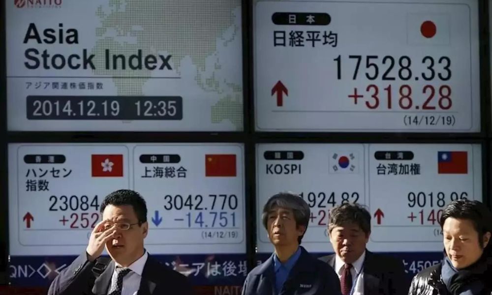 Asian stocks rally on easing rate hike fears, China stimulus hopes